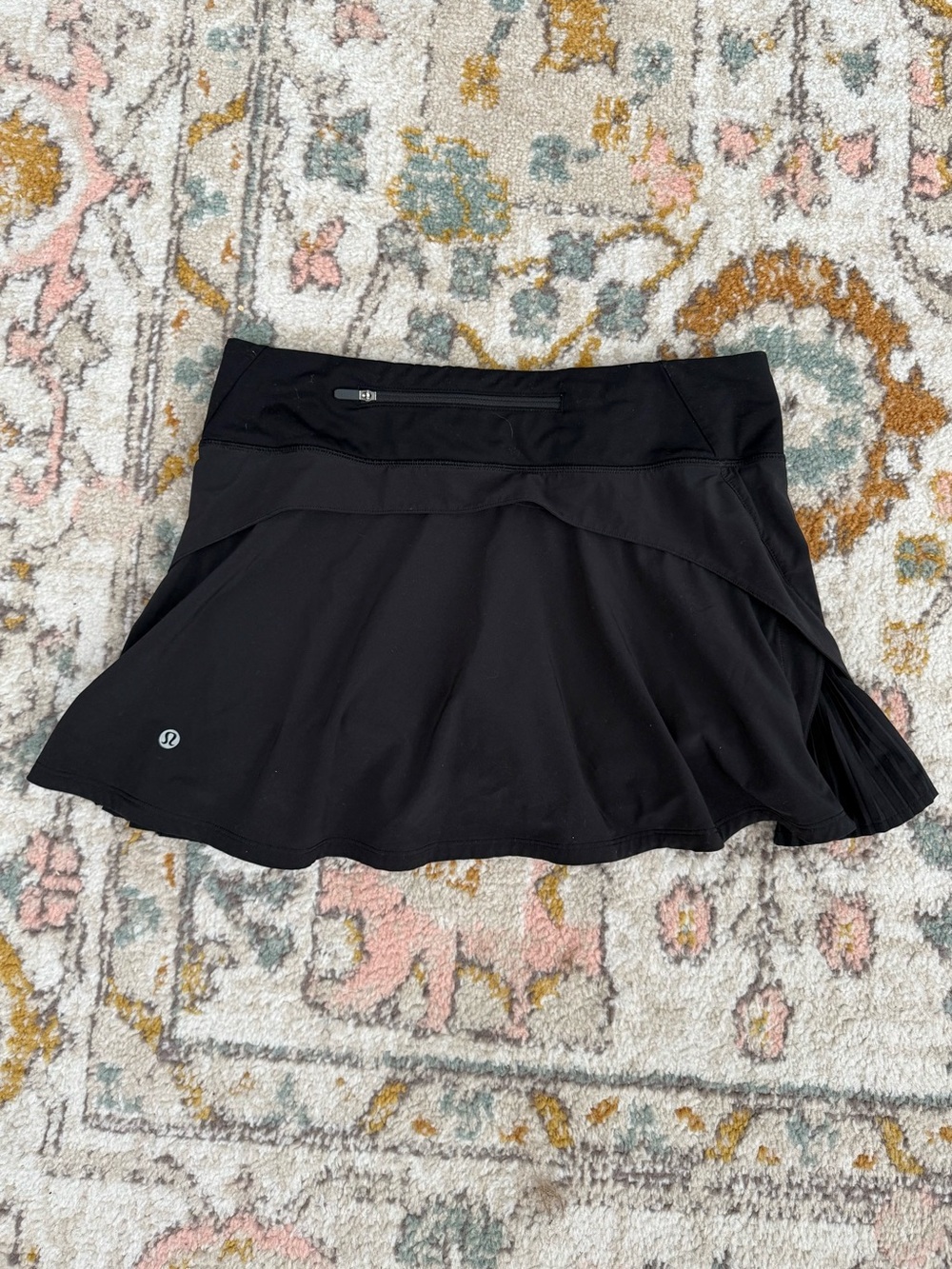 Lululemon Black Play Off The Pleats Skirt/Skort Size 9 | Athletic Sporty